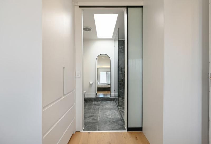 2 Bedroom Property for Sale in Sea Point Western Cape
